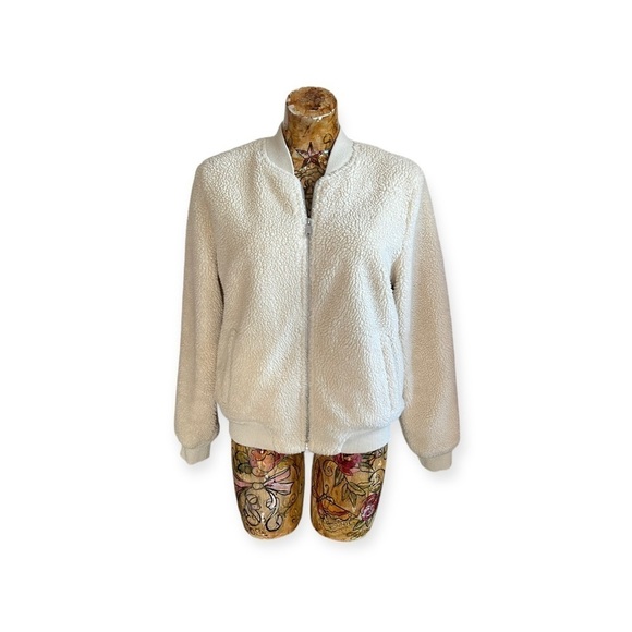 Old Navy cream fuzzy jacket zip front medium - Picture 1 of 8